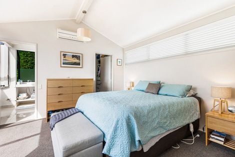 Photo of property in 75 Cliff Road, Torbay, Auckland, 0630