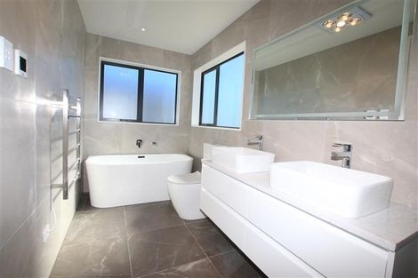 Photo of property in 22 Riroriro Road, Hobsonville, Auckland, 0616