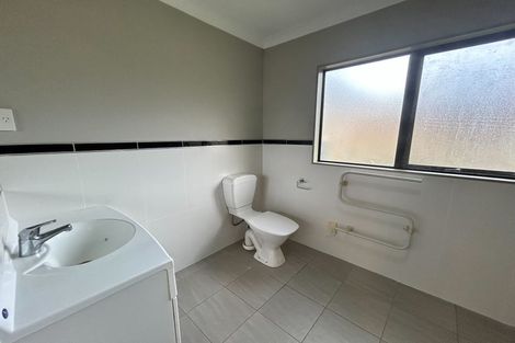 Photo of property in 45 Helleur Road, Massey, Auckland, 0614