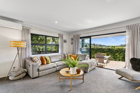 Photo of property in 38 Pakanga Grove, Pyes Pa, Tauranga, 3112