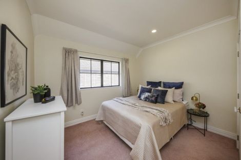 Photo of property in 5 Kilkenny Place, Fitzherbert, Palmerston North, 4410