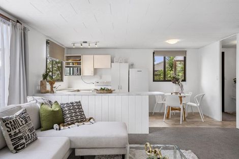 Photo of property in 39a Minaret Drive, Bucklands Beach, Auckland, 2014