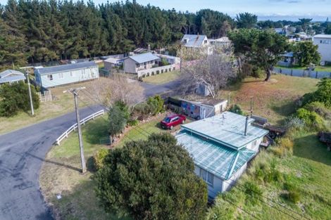 Photo of property in 36 Muapoko Street, Himatangi Beach, Foxton, 4891