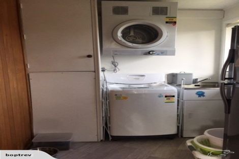 Photo of property in 94 Stanley Road, Glenfield, Auckland, 0629