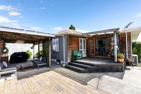 Photo of property in 22 Portal Crescent, Beerescourt, Hamilton, 3200