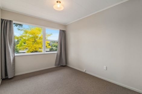 Photo of property in 3 Tawavale Street, Pukehangi, Rotorua, 3015