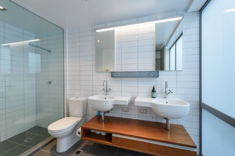 Photo of property in Blanc, 3e/136 Oriental Parade, Oriental Bay, Wellington, 6011