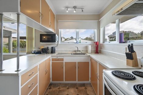 Photo of property in 36 John F Kennedy Drive, Milson, Palmerston North, 4414