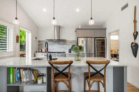 Photo of property in 70 Chesham Avenue, Waipahihi, Taupo, 3330