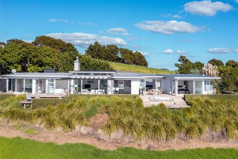 Photo of property in 21 Pa Road, Kaiwaka, 0573