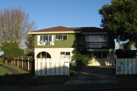 Photo of property in 13 Lillian Place, Orewa, 0931