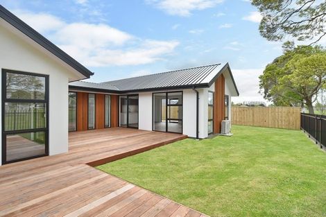 Photo of property in 21 Malaga Crescent, Harewood, Christchurch, 8051