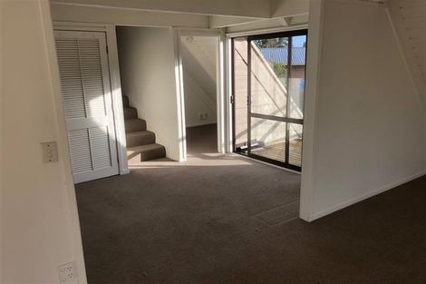 Photo of property in 22 Shadon Place, Stanmore Bay, Whangaparaoa, 0932