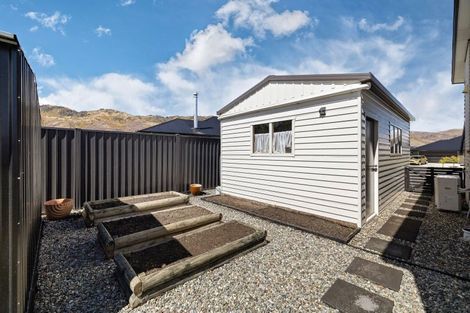 Photo of property in 17 Guano Crescent, Cromwell, 9310