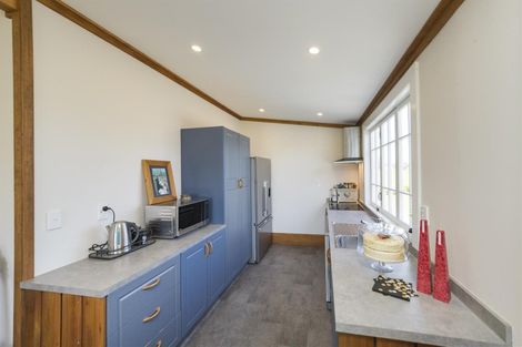 Photo of property in 628 Parewanui Road, Bulls, 4894