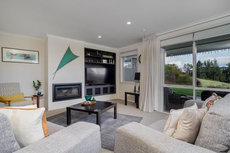Photo of property in 14 Clifford Close, Leamington, Cambridge, 3432
