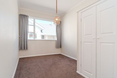 Photo of property in 89 Derwent Street, Island Bay, Wellington, 6023