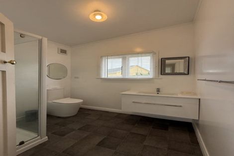 Photo of property in 4 Myrtle Crescent, Mount Cook, Wellington, 6021