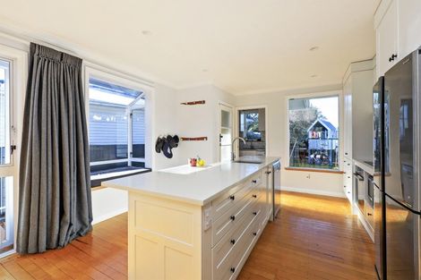 Photo of property in 33 Neeve Road, Taradale, Napier, 4112