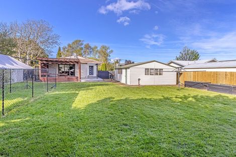 Photo of property in 27 Momorangi Crescent, Redwood, Christchurch, 8051