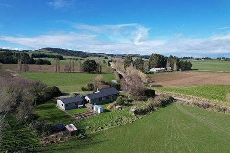 Photo of property in 164 Cameron Road, Lochiel, Winton, 9781