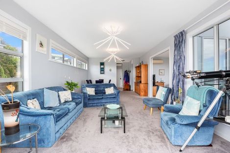 Photo of property in 5 Seascape View, Paremata, Porirua, 5024