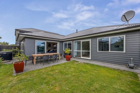 Photo of property in 25a Waiwhetu Road, Waiwhetu, Lower Hutt, 5010