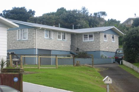 Photo of property in 9a Pomare Place, Spotswood, New Plymouth, 4310