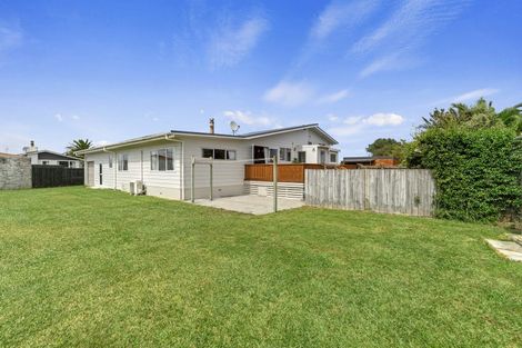 Photo of property in 16 Mount Avenue, Te Aroha, 3320