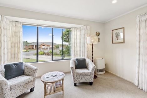 Photo of property in 12 Corfe Castle Lane, Levin, 5510