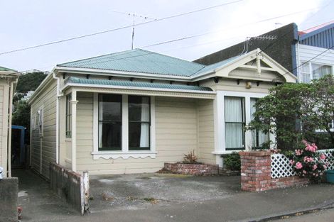 Photo of property in 56 Stanley Street, Berhampore, Wellington, 6023