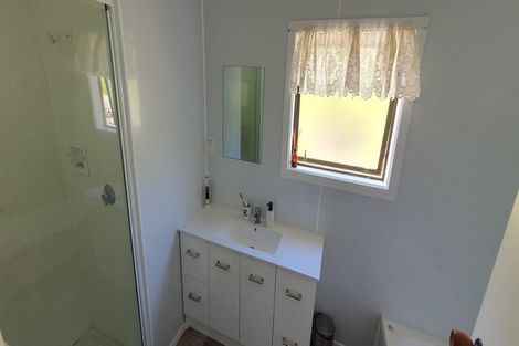 Photo of property in 12 Puketiro Place, Paihia, 0200