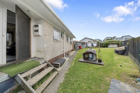 Photo of property in 93 Hillcrest Road, Papatoetoe, Auckland, 2025