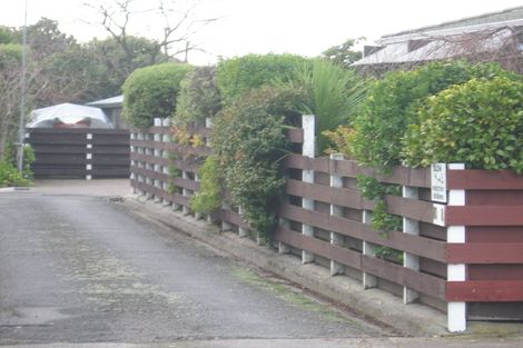 Photo of property in 10 Corwen Place, Mayfair, Hastings, 4122