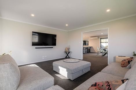 Photo of property in 33 Monarch Drive, Ashhurst, 4810