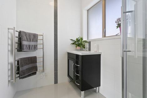 Photo of property in 80 Princes Street, Cambridge, 3434