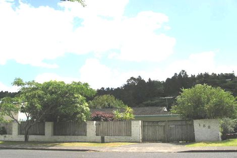Photo of property in 152 Lynn Road, Bayview, Auckland, 0629