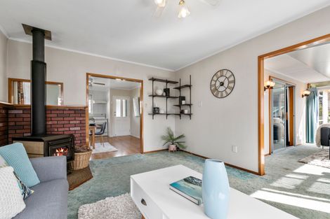 Photo of property in 18 Carina Crescent, Torbay, Auckland, 0630