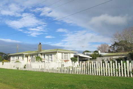 Photo of property in 5 Waicola Drive, Fitzherbert, Palmerston North, 4471