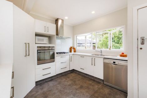 Photo of property in 17 Manawatu Street, Hokowhitu, Palmerston North, 4410