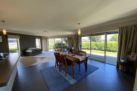 Photo of property in 5 Harold Place, Stoke, Nelson, 7011