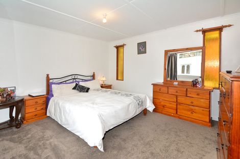 Photo of property in 503 Kaikorai Valley Road, Bradford, Dunedin, 9011
