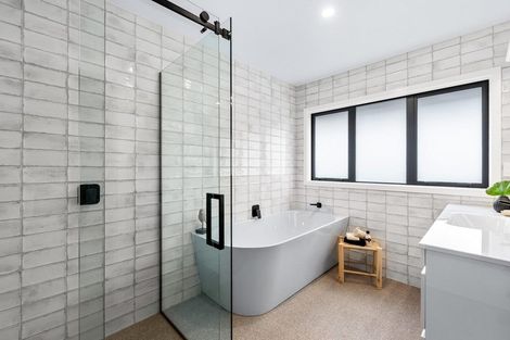 Photo of property in 99 The Drive, Paraparaumu Beach, Paraparaumu, 5032