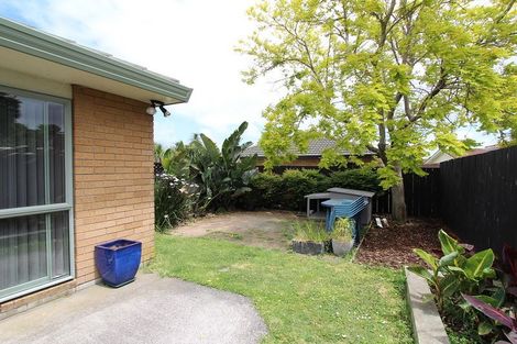 Photo of property in 16 Rebecca Rise, Weymouth, Auckland, 2103