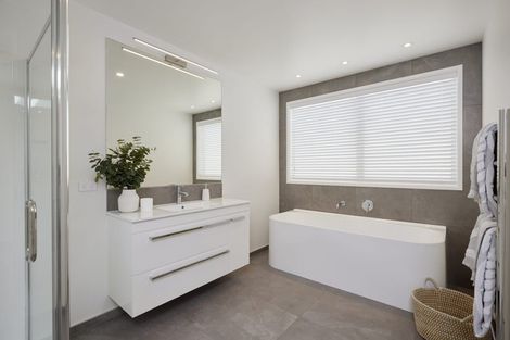 Photo of property in 38 Vintry Drive, Huapai, 0810