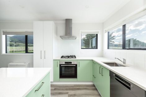 Photo of property in 370 Western Lake Road, Western Lake, Featherston, 5773