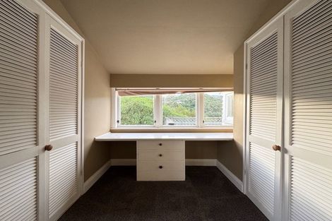 Photo of property in 14 Trelissick Crescent, Ngaio, Wellington, 6035