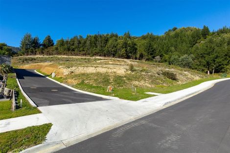 Photo of property in 4 Raukura Rise, Picton, 7220