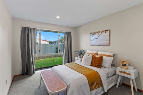 Photo of property in 5 Lowry Avenue, Redwood, Christchurch, 8051