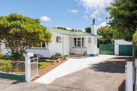 Photo of property in 50 Huxley Street, Pahiatua, 4910